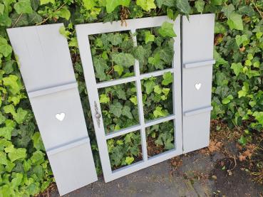 Deko Sprossenfenster ( 80 cm x 50 cm ) mit Metallgriff + 2 Läden grau shabby chic Vintage Landhaus - Handarbeit ( indoor / outdoor ) - Kopie - Kopie - Kopie