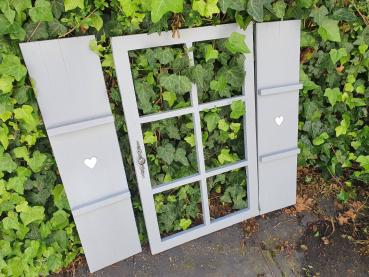 Deko Sprossenfenster ( 115 cm x 50 cm ) mit Metallgriff + 2 Läden grau shabby chic Vintage Landhaus - Handarbeit ( indoor / outdoor )