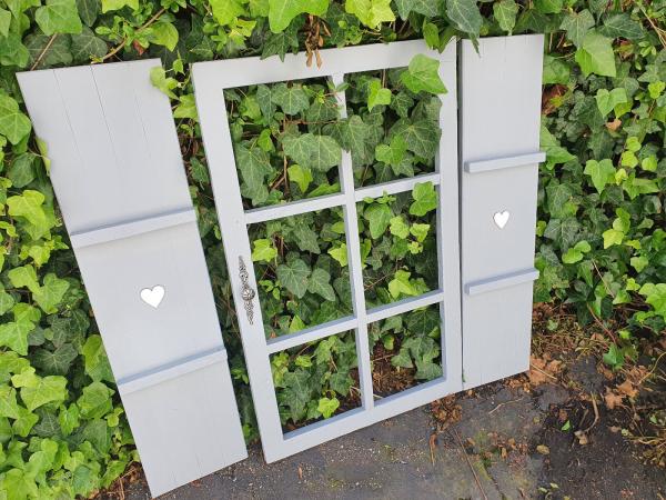Deko Sprossenfenster ( 80 cm x 50 cm ) mit Metallgriff + 2 Läden grau shabby chic Vintage Landhaus - Handarbeit ( indoor / outdoor ) - Kopie - Kopie - Kopie